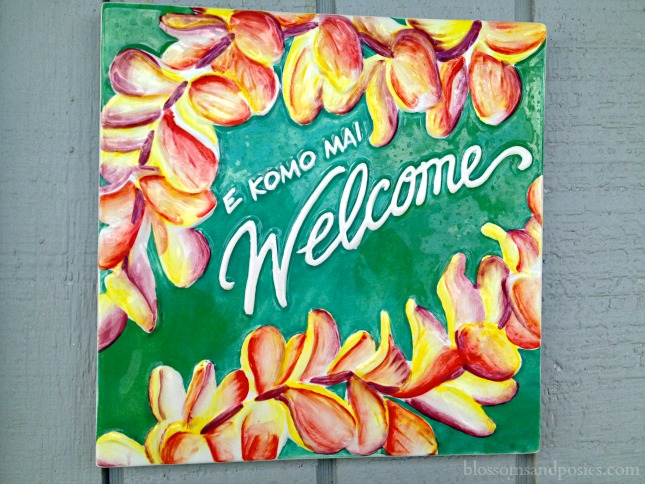A Hawaiian welcome - BlossomsAndPosies.com